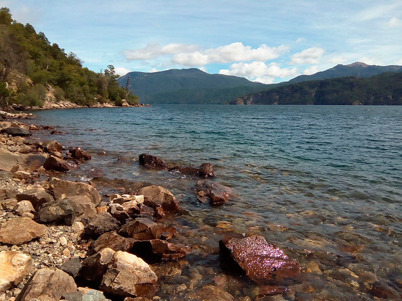 Playa Catrite em San Martin de Los Andes, uma opção de passeio próximo à cidade