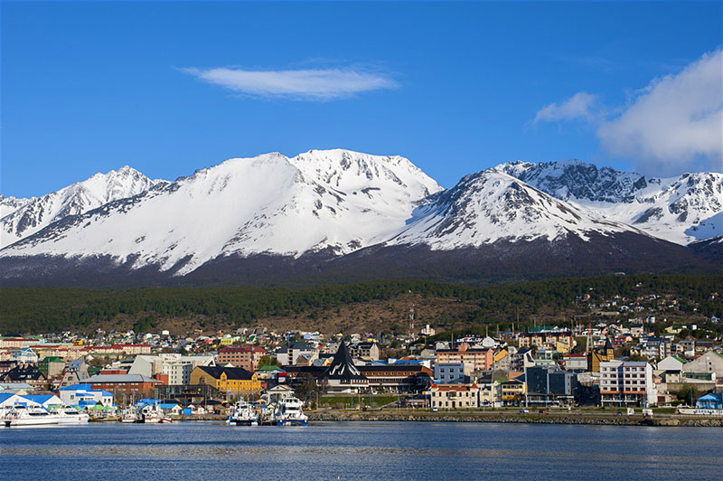 A cidade de Ushuaia fica às margens do canal Beagle
